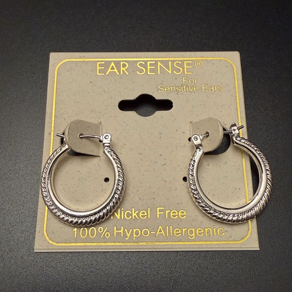 ❤️‍🔥 NWT Ear Sense Silver Hoop Earrings